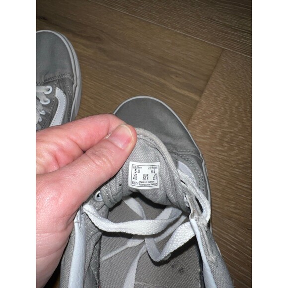 Vans Old Skool Gray White Classic Skate Shoes Size: US Women 6.5 Mens 5 - Picture 7 of 7
